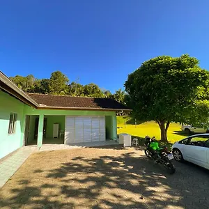  Casa de Férias Casa Ampla Ha 8 Minutos Do Centro